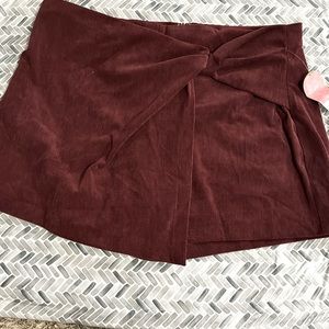 Arula Skort - Maroon